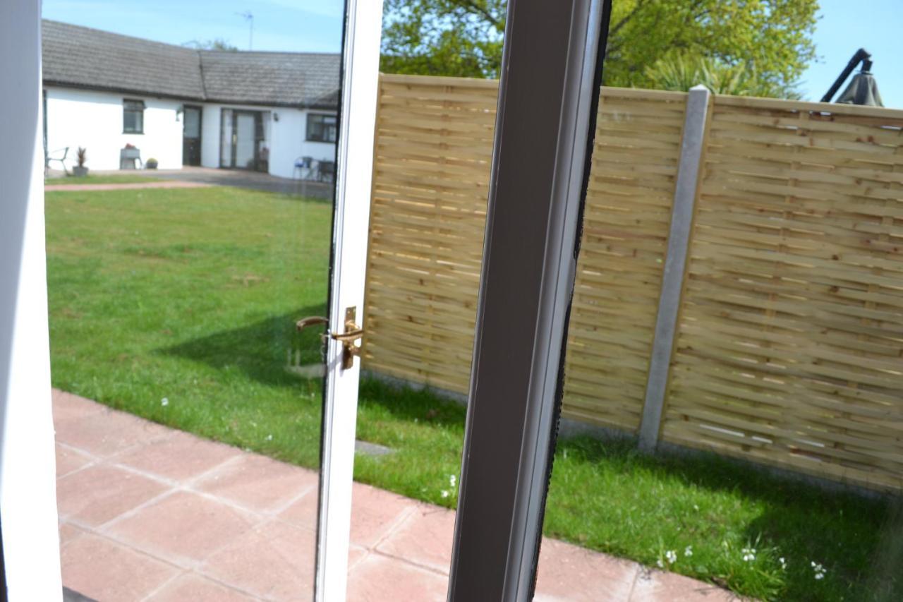 Number 4 - Lytton Tree Lodge, Reydon, Southwold Apartment *